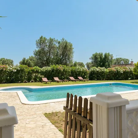 Bella Con Piscina By Wonderful Italy *
