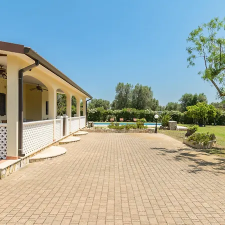 Villa Bella Con Piscina By Wonderful Italy San Vito dei Normanni